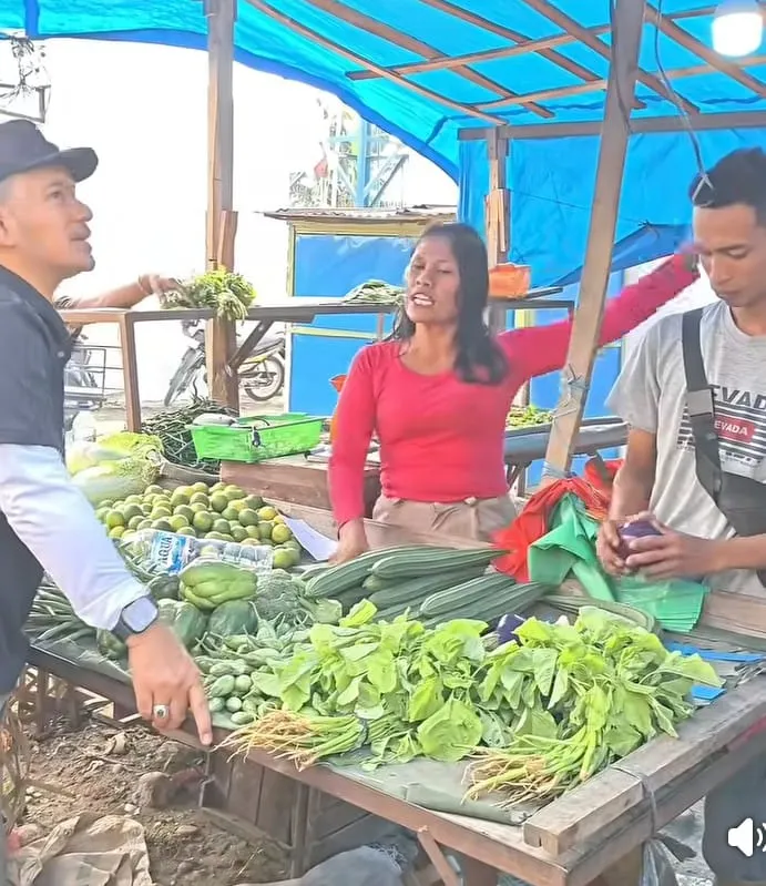 Wali Kota Tebingtinggi Tinjau Pasar Inpres Pastikan Harga Bahan Pokok Stabil