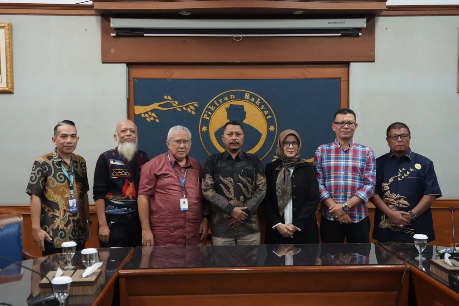 Pikiran Rakyat–MEDIA ACEH Kolaborasi Bangun Balai Desa Pascabencana di Aceh Tamiang