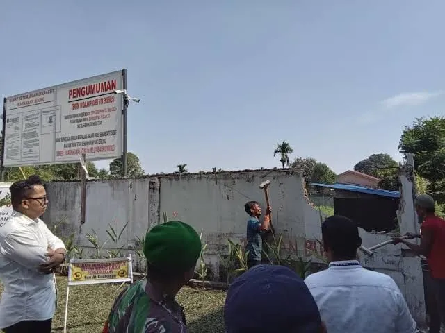 Dua Oknum Dewan Diduga Hambat Eksekusi Aset Pemko Medan Di Contempo