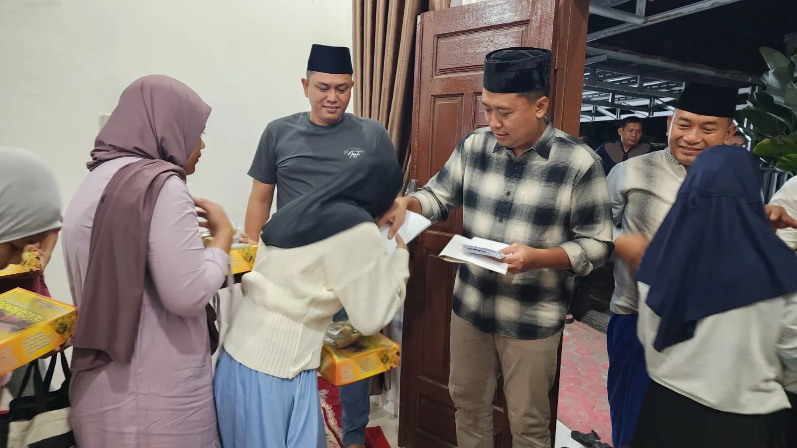 Polres Batubara Gelar Pengajian, Doa Bersama Dan Santuni Anak Yatim