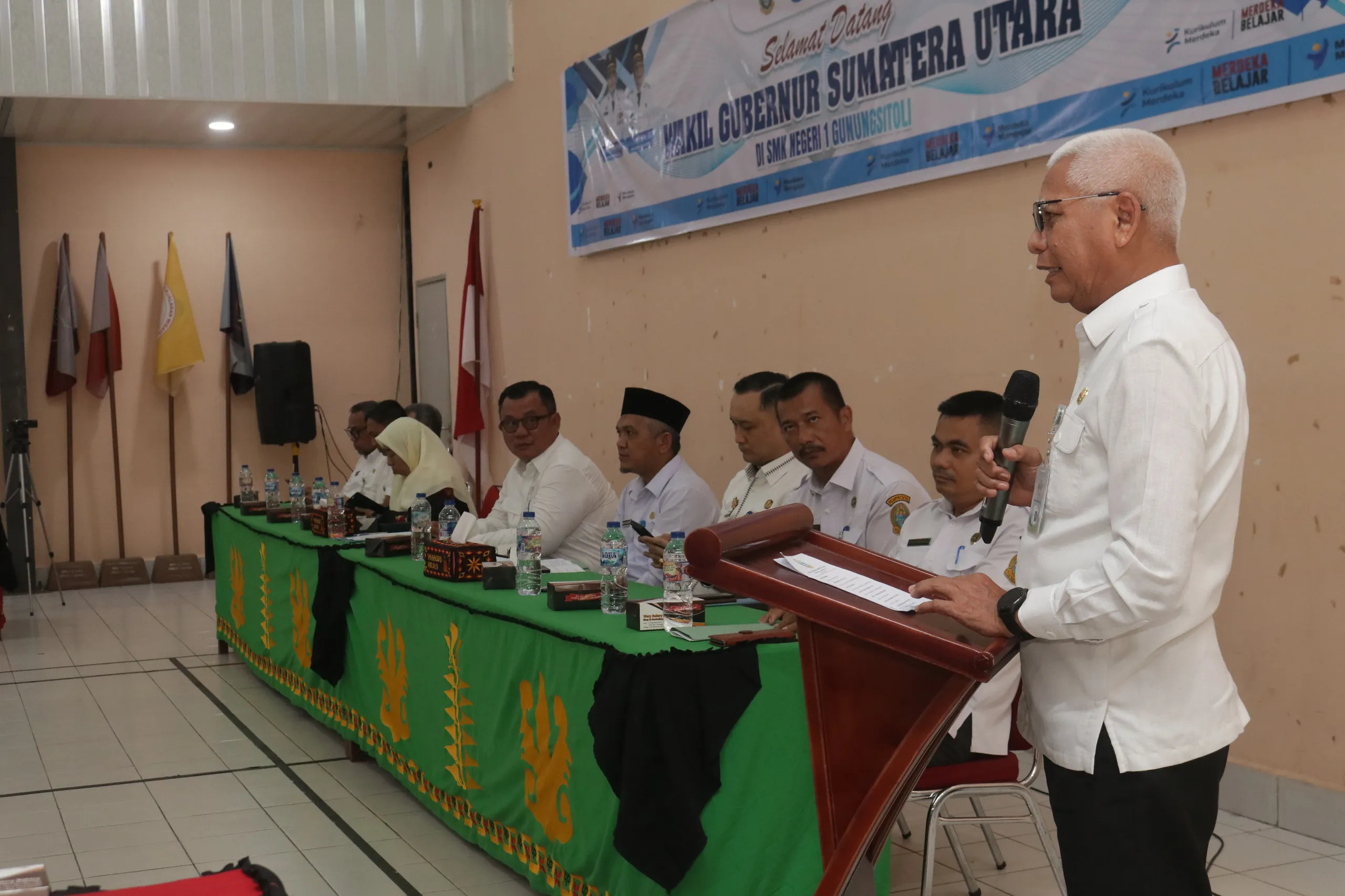 Wagub Sumut Tinjau SMKN 1 Gunungsitoli, Tegaskan Pendidikan Kunci Entas Daerah Tertinggal