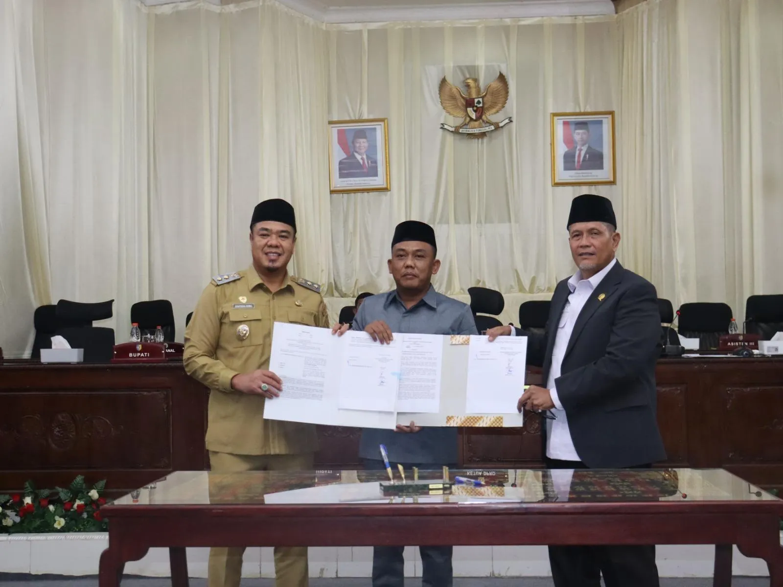 Wabup Batubara Hadiri Rapat Paripurna Akhir Pansus Fraksi