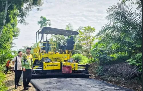 Wabup Sergai Tinjau Peningkatan Jalan Marubun–Baja Dolok