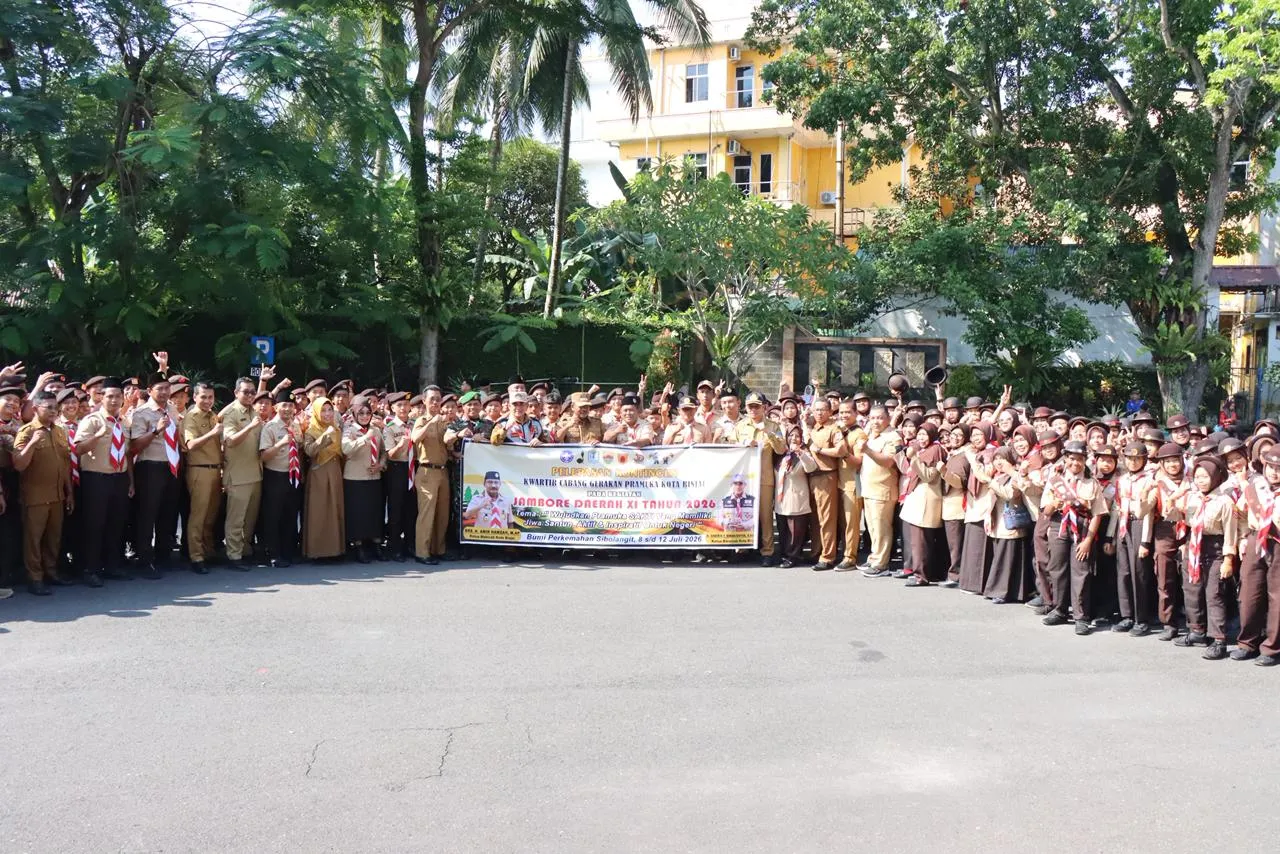 Wali Kota Binjai Lepas Kontingen Pramuka  Ikuti Jambore Daerah Sumut XI