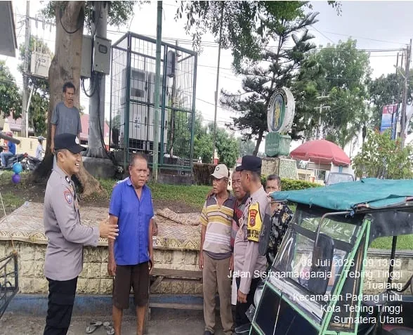 Kawal Kamtibmas, Polsek Padang Hulu Patroli Dialogis Di Jalinsum
