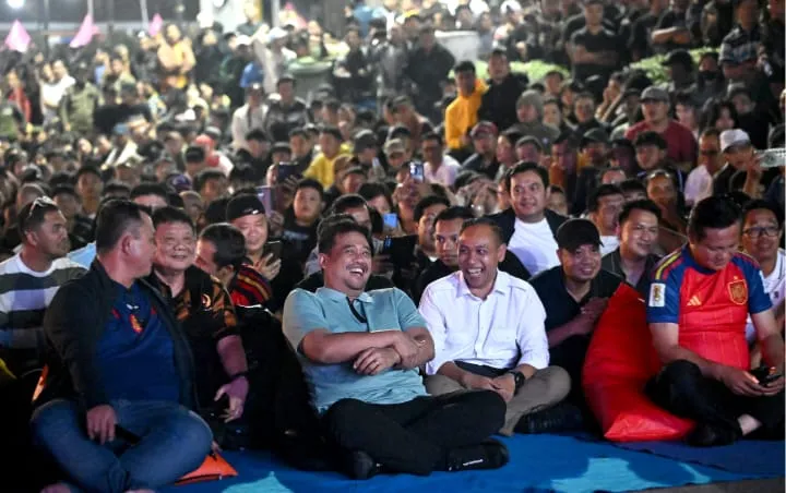 Nobar Bersama Gubsu, Ribuan Masyarakat Nias Menyaksikan Serunya Final Piala Dunia