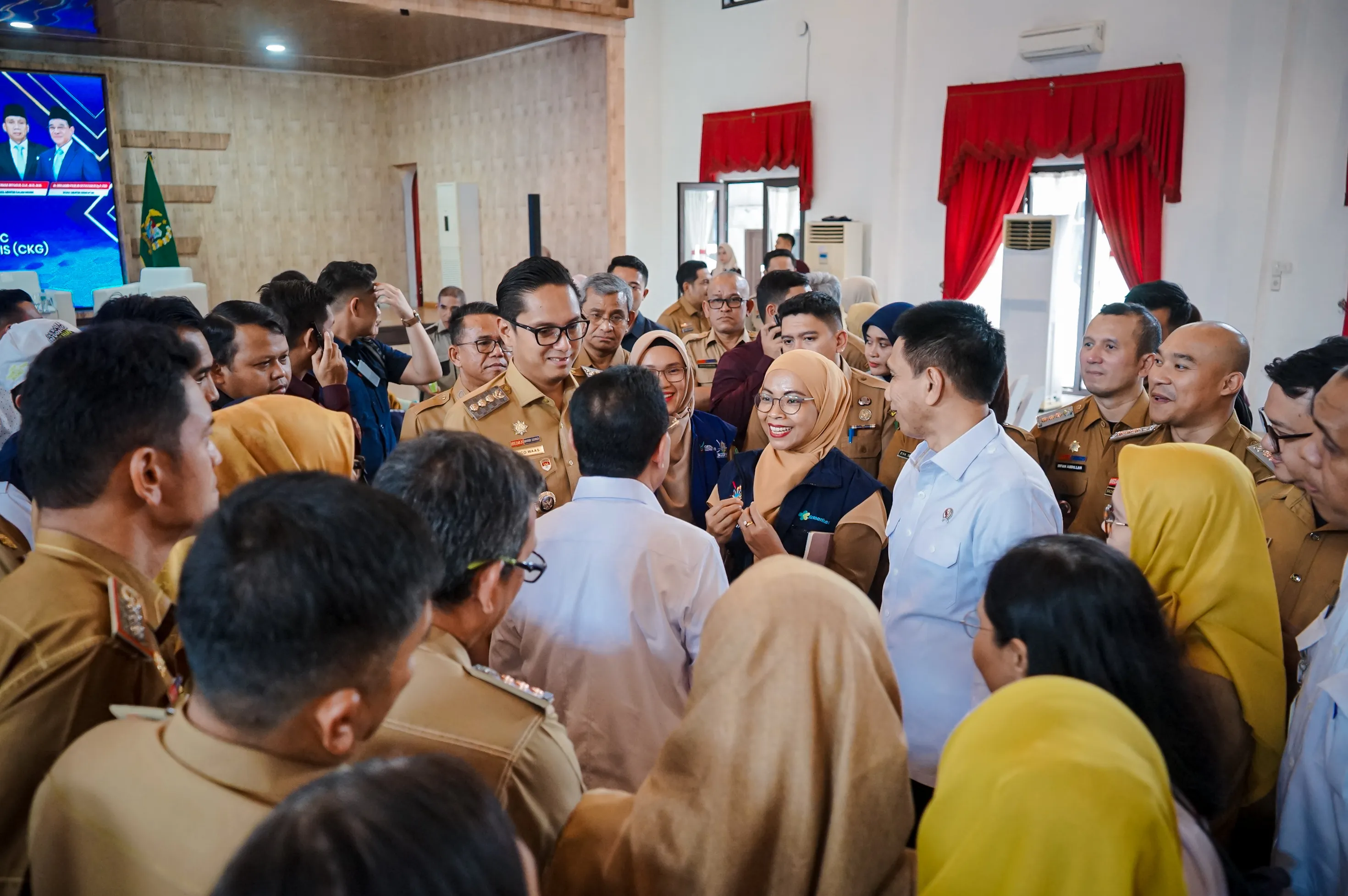 Wamenkes Dan Wamendagri Bersama Rico Waas Tinjau Skrining Tuberkulosis