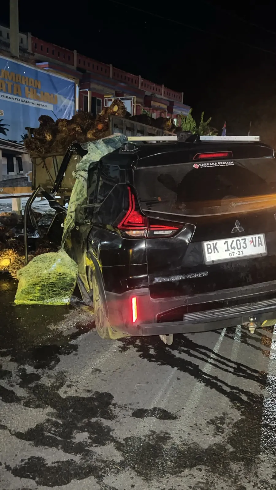 Xpander Tabrak Truk Colt Diesel di Batubara, Satu Penumpang Tewas