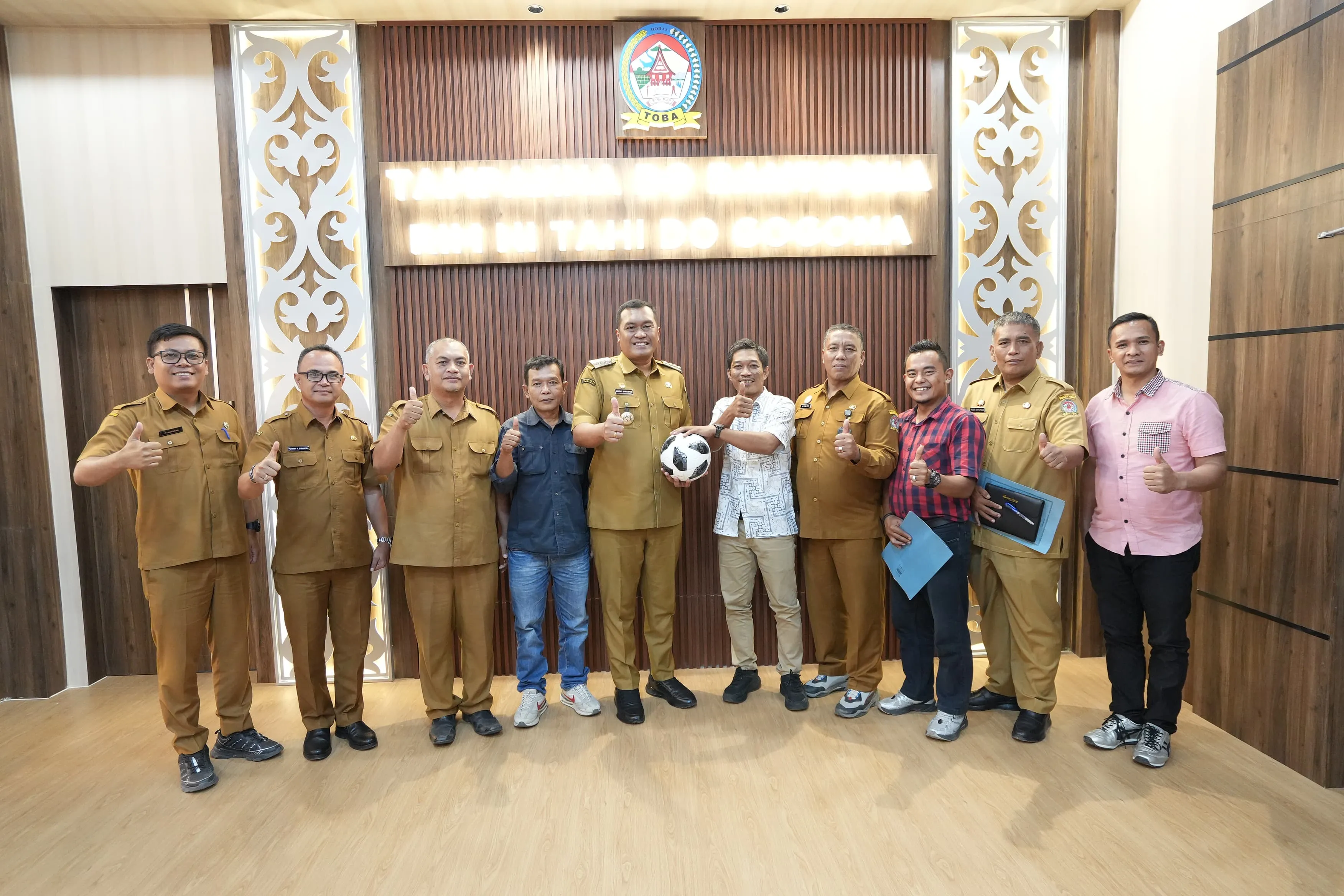 Vakum 20 Tahun, PSSI Toba Bangkit Lagi, Bupati Effendi Siap Dukung Penuh