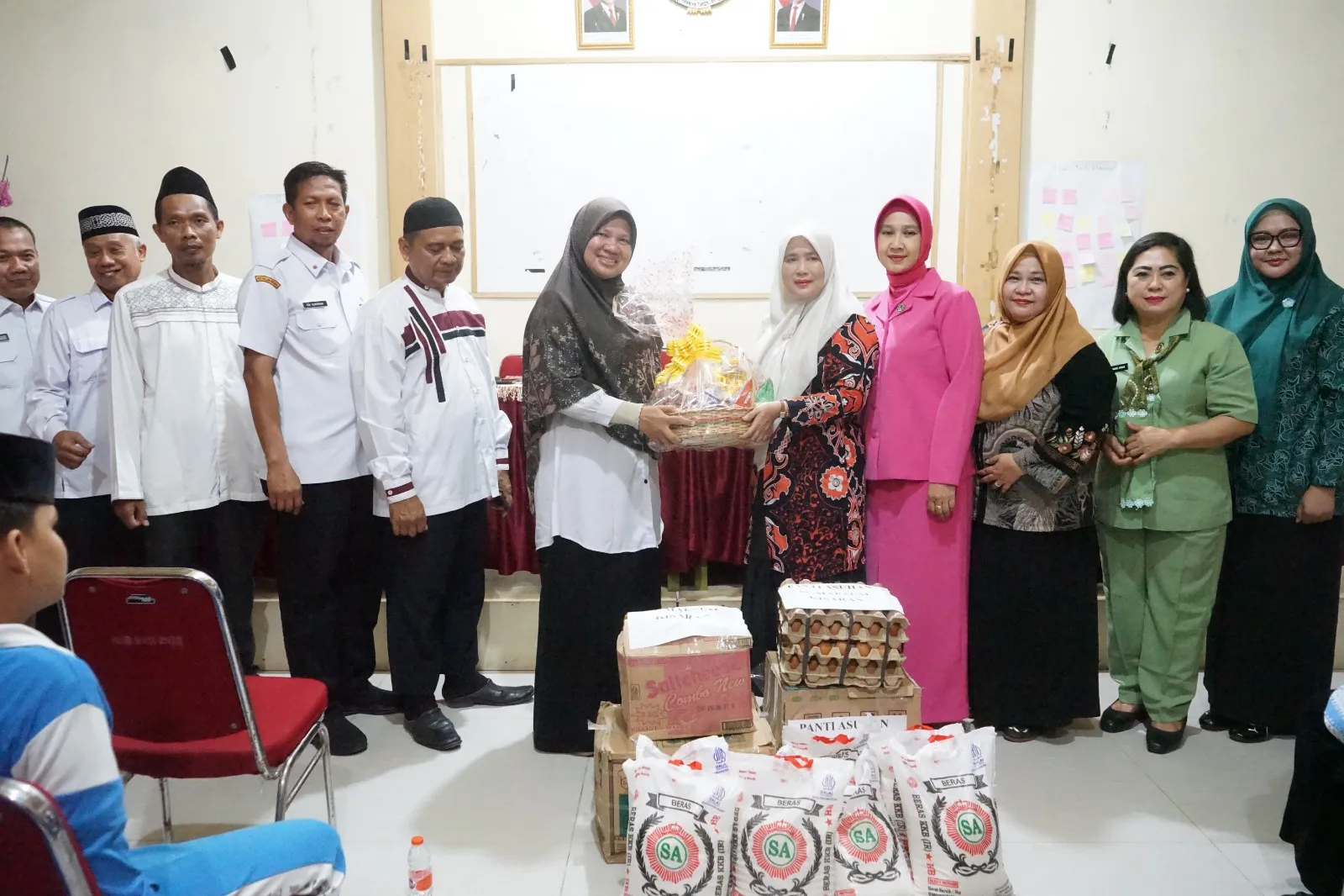 Peduli Anak Yatim dan Lansia, TP PKK Asahan Gelar Bhakti Sosial Keagamaan