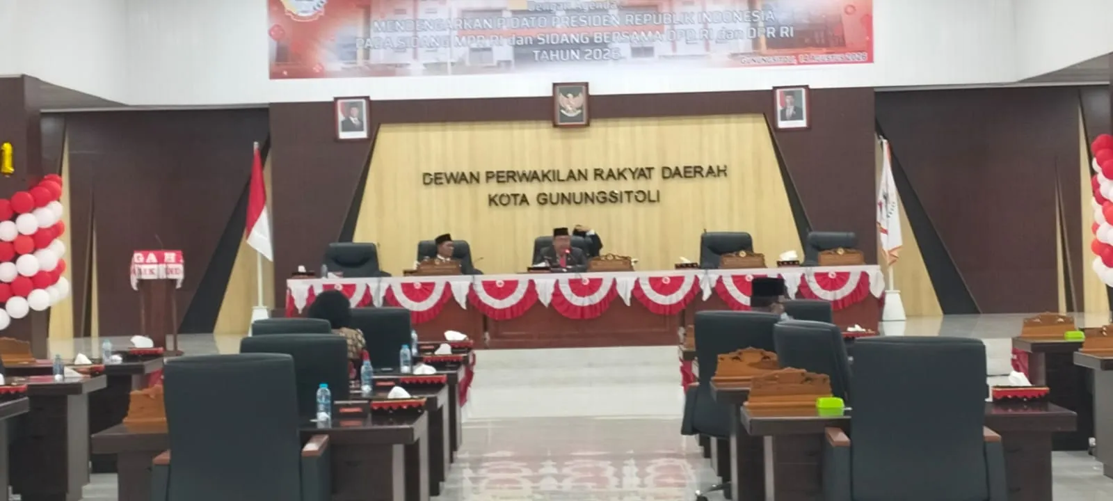 Rapat Paripurna DPRD Gunungsitoli, Dengarkan Pidato Kenegaraan Presiden HUT ke-81 RI