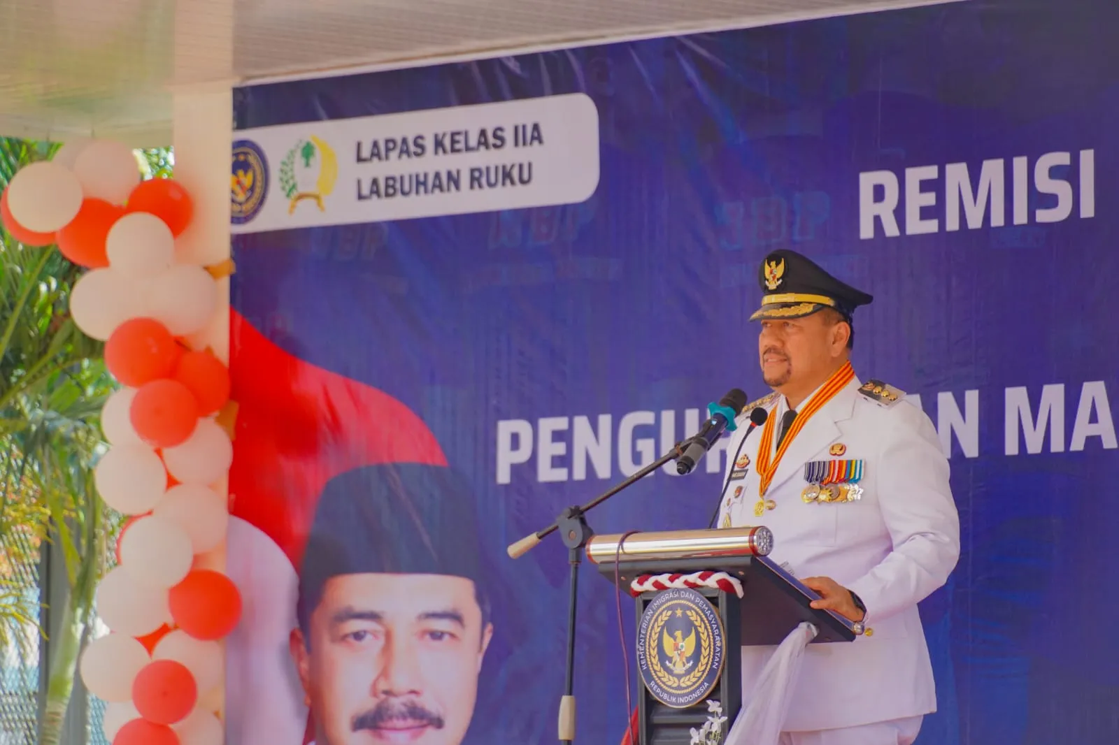 HUT Ke-81 RI, Bupati Batu Bara Serahkan Remisi 780 Warga Binaan dan 24 Orang Bebas