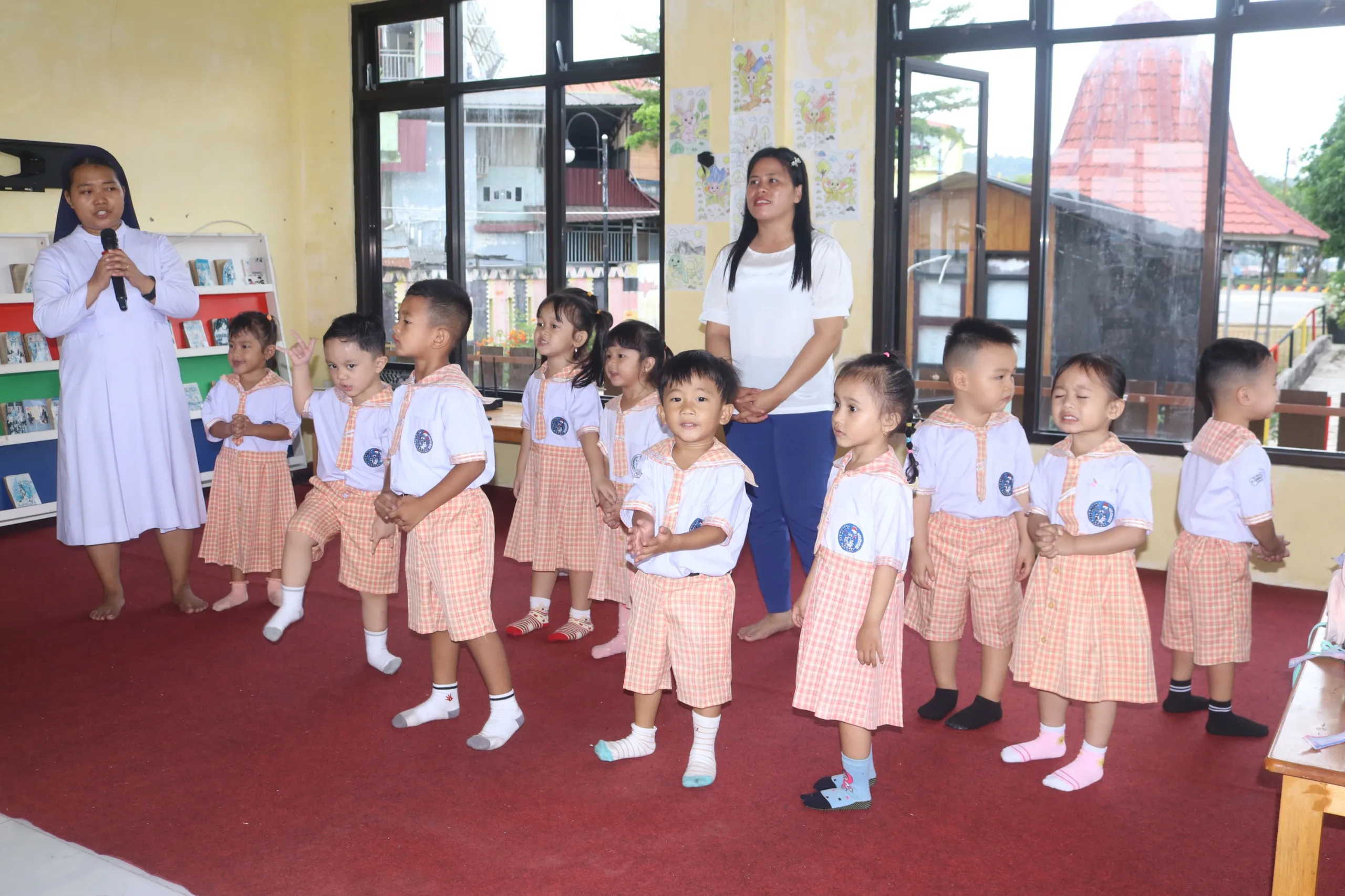 Perpustakaan Anak Gunungsitoli Sambut Kunjungan Murid TK Swasta Cendrawasih