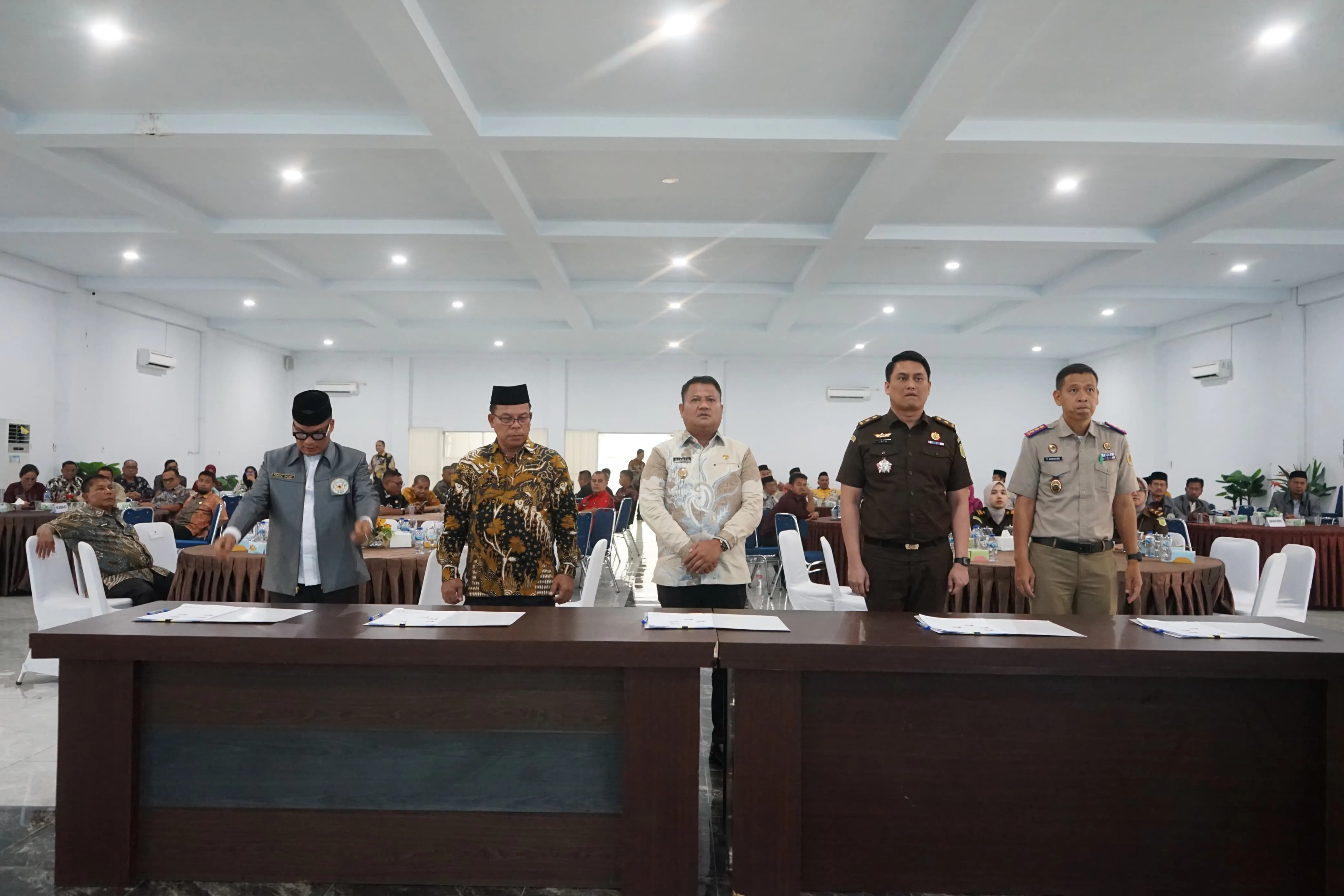 Wabup Asahan Ikuti Penandatanganan Percepatan Pendaftaran Tanah Wakaf se-Sumut Secara Daring