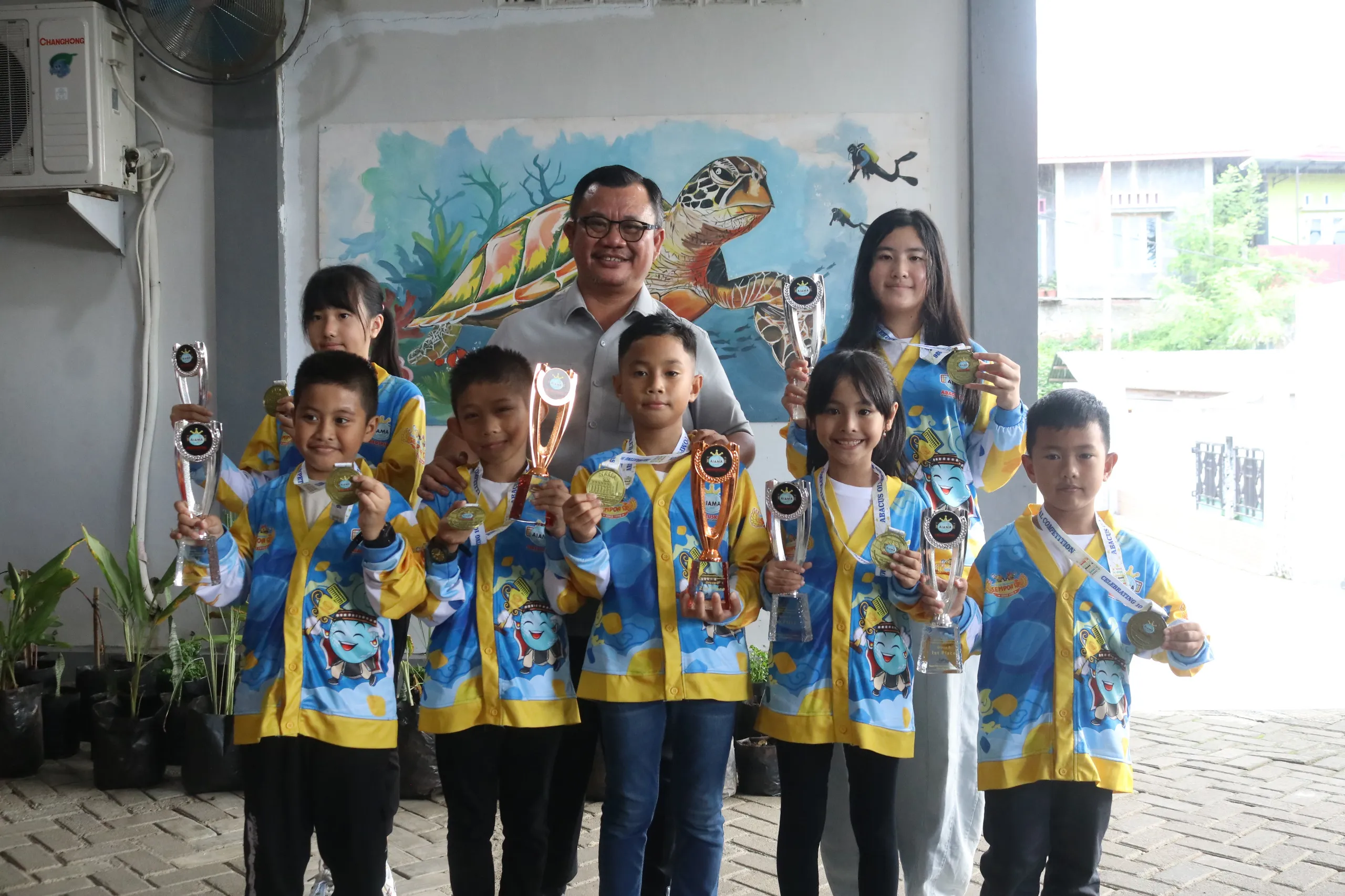 Wali Kota Bangga 11 Anak Gunungsitoli Raih Prestasi Sempoa Internasional