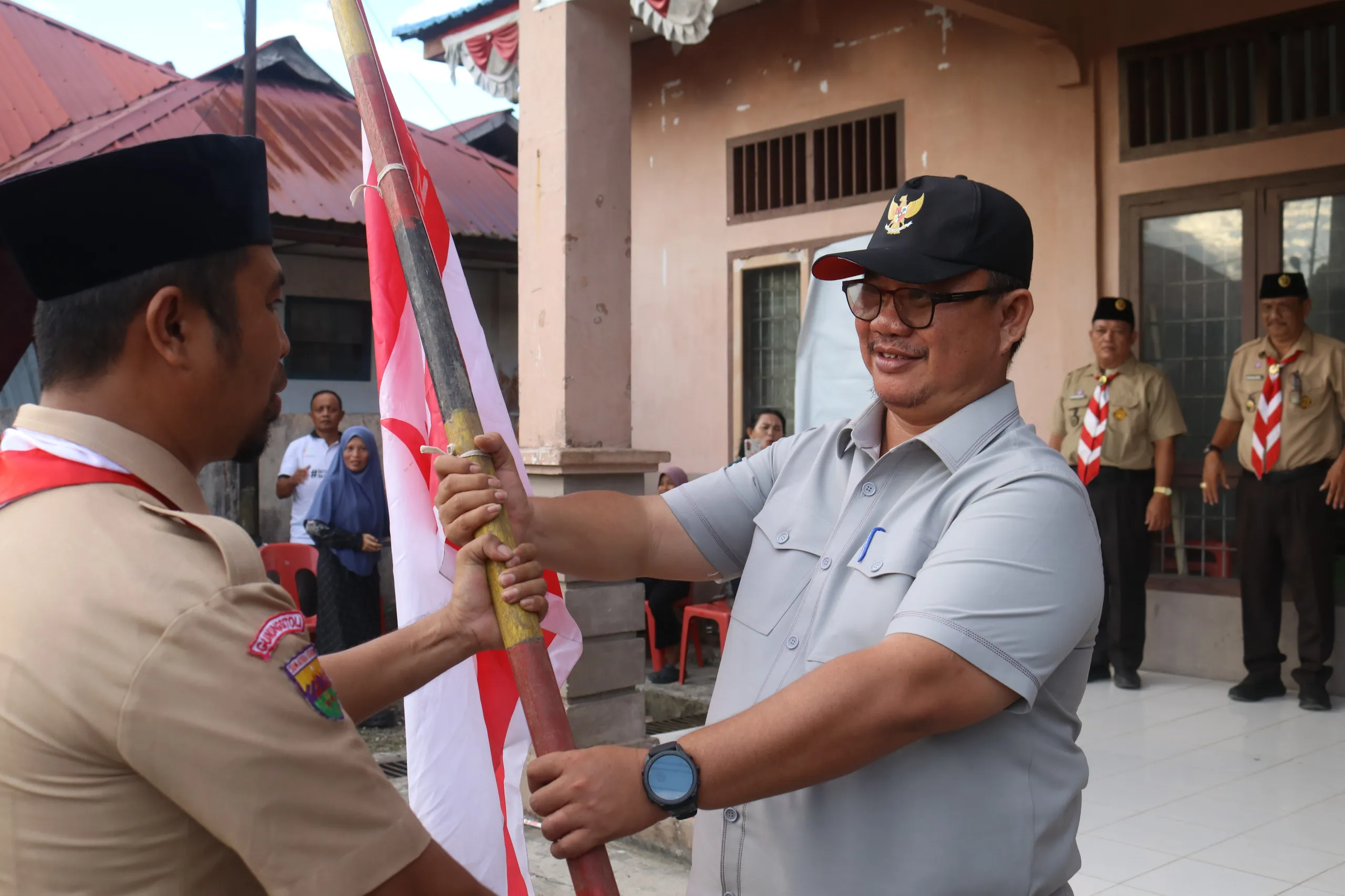 Wali Kota Gunungsitoli Lepas Kontingen Pramuka Menuju Jamnas XII