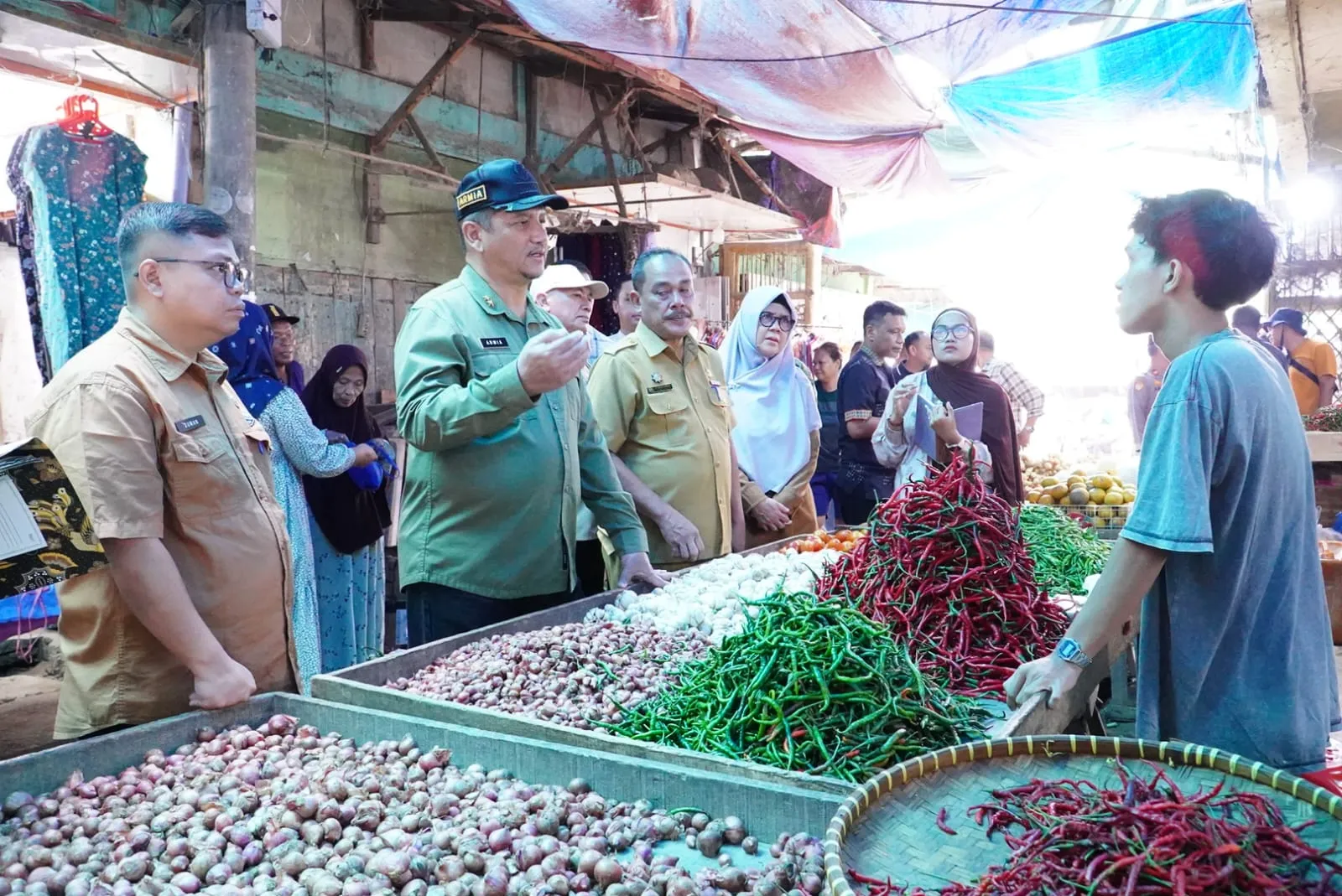 Sidak Pasar Pagi Kualasimpang, Bupati Aceh Tamiang Pastikan Stok Pangan Aman