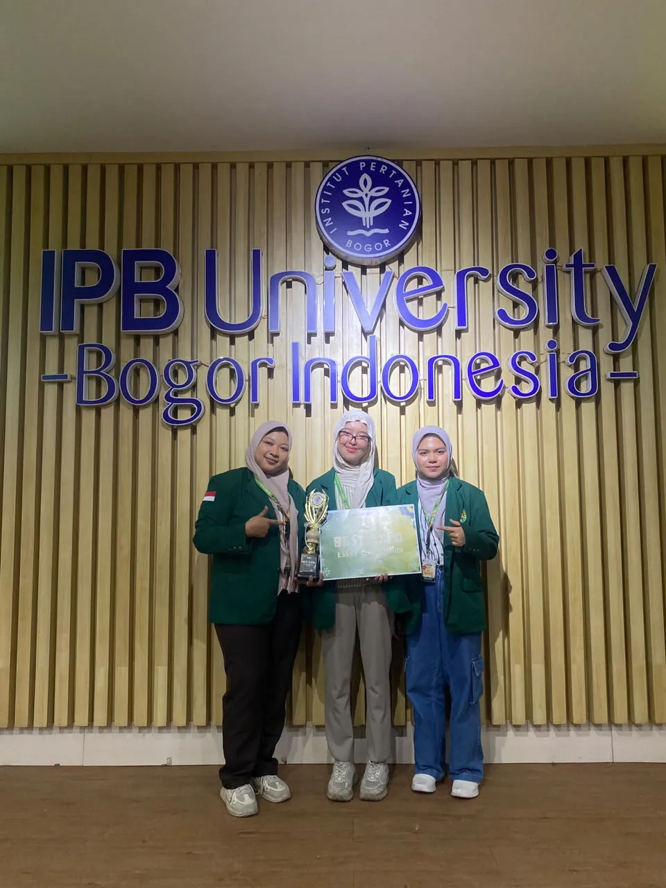 Tim CollaCel USU Raih Best Expo Esai PIMPI IPB 2026