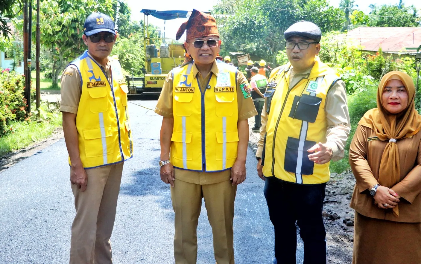 Pastikan Kualitas, Bupati Simalungun Tinjau Pengaspalan Jalan 5,6 Km di Gunung Maligas