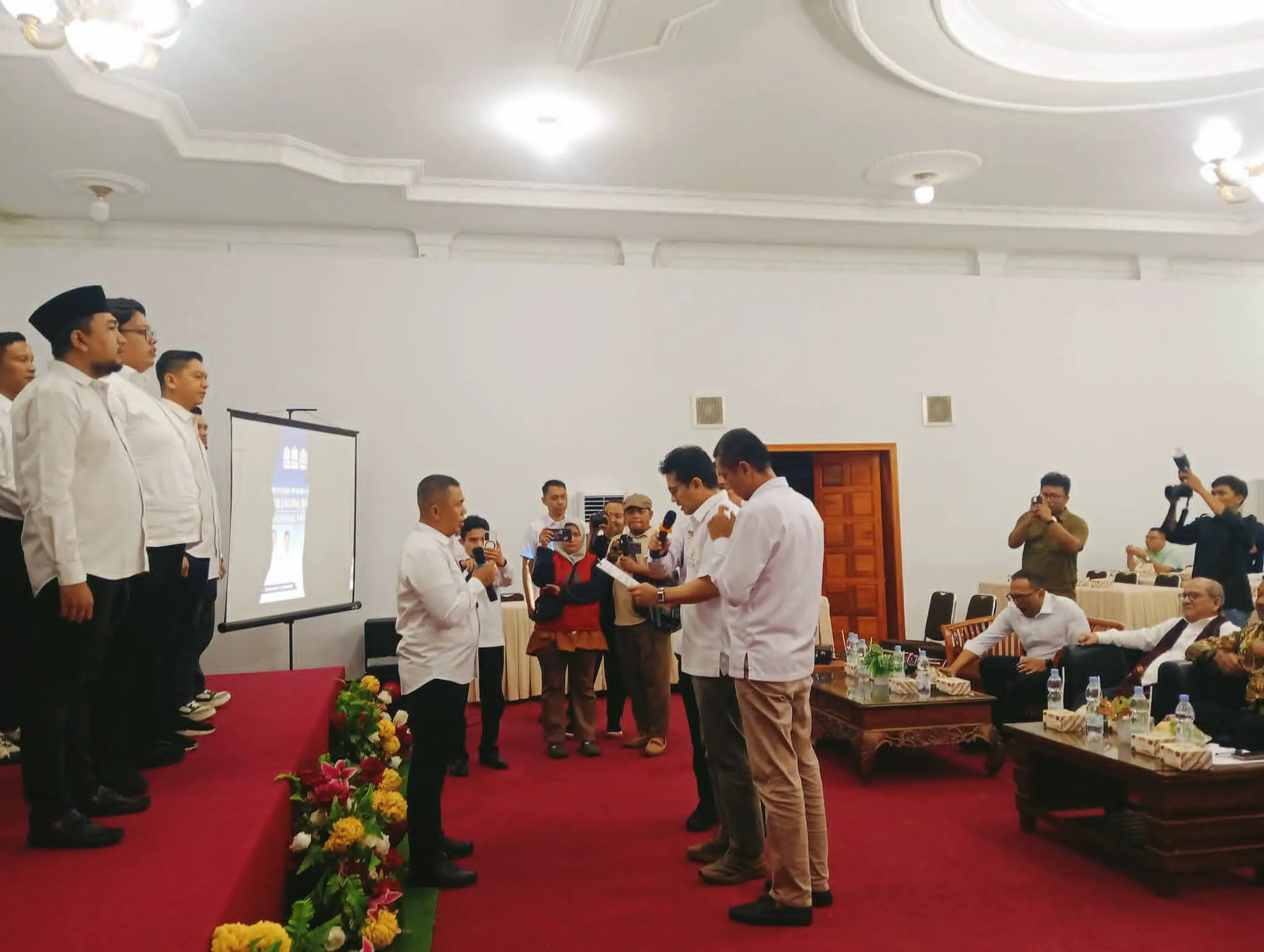 Bahran Saleh Daulay Dilantik Jadi Ketua KADIN Mandailing Natal Periode 2026-2031
