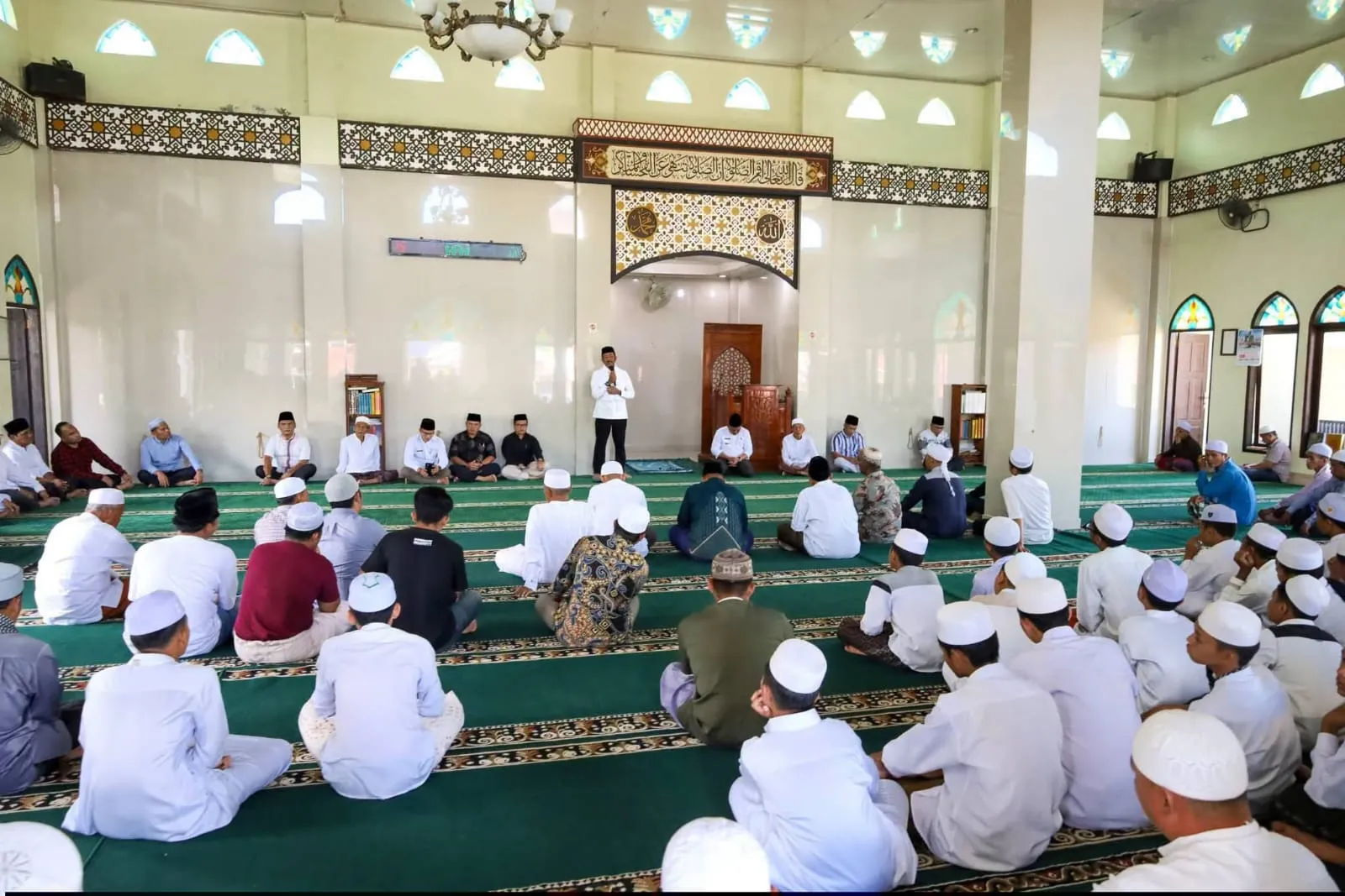 Safari Jumat di Panyabungan Selatan, Bupati Madina Tegaskan Komitmen Pendidikan Gratis Lewat Sekolah Rakyat