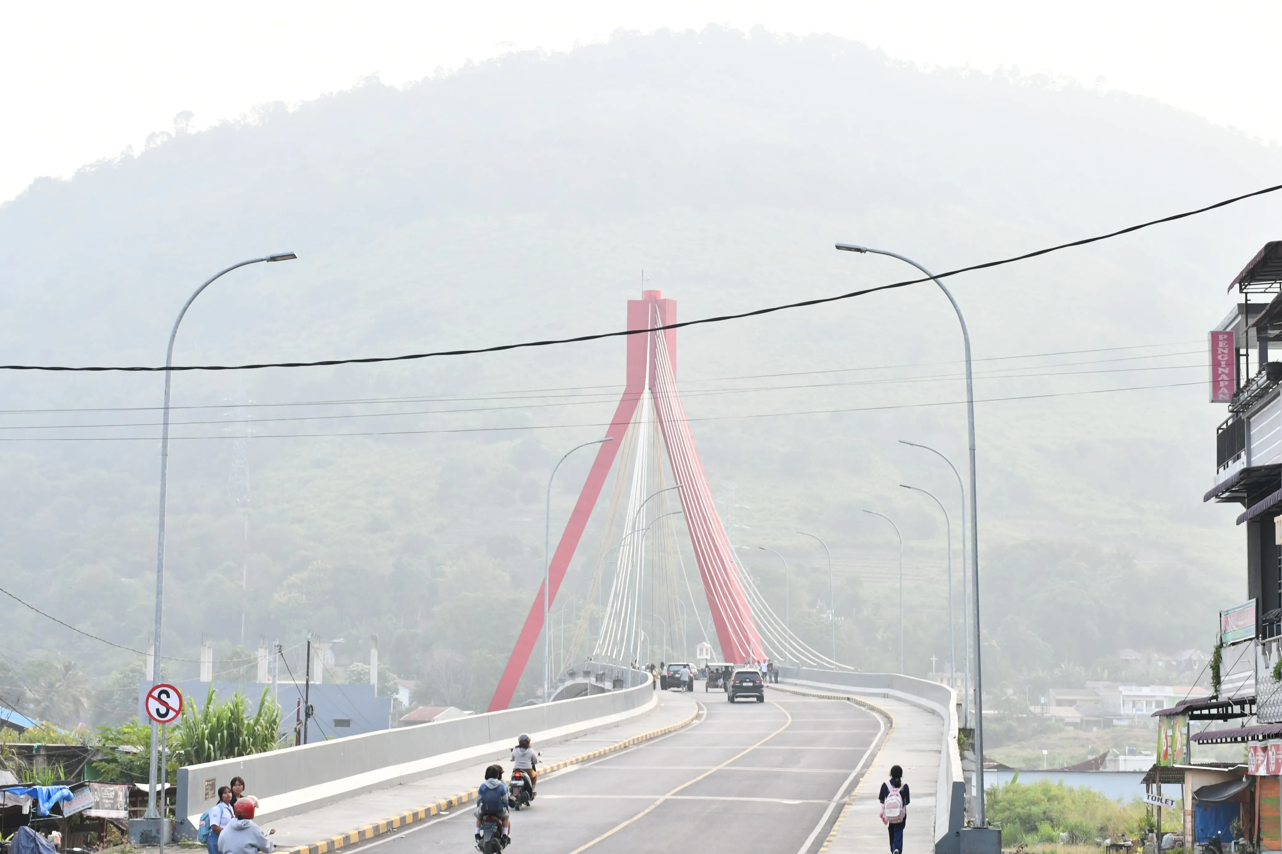 Jarak Pandang Terbatas Landa Danau Toba, Pemkab Samosir Imbau Warga Tingkatkan Kewaspadaan