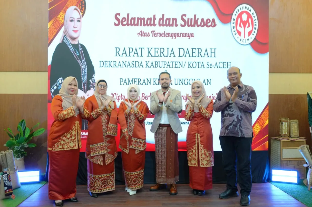 Wastra Bungong U Jadi Primadona, Kriya Kayu Kelapa dan Ecoprint Sabang Unjuk Gigi di Rakerda Dekranasda
