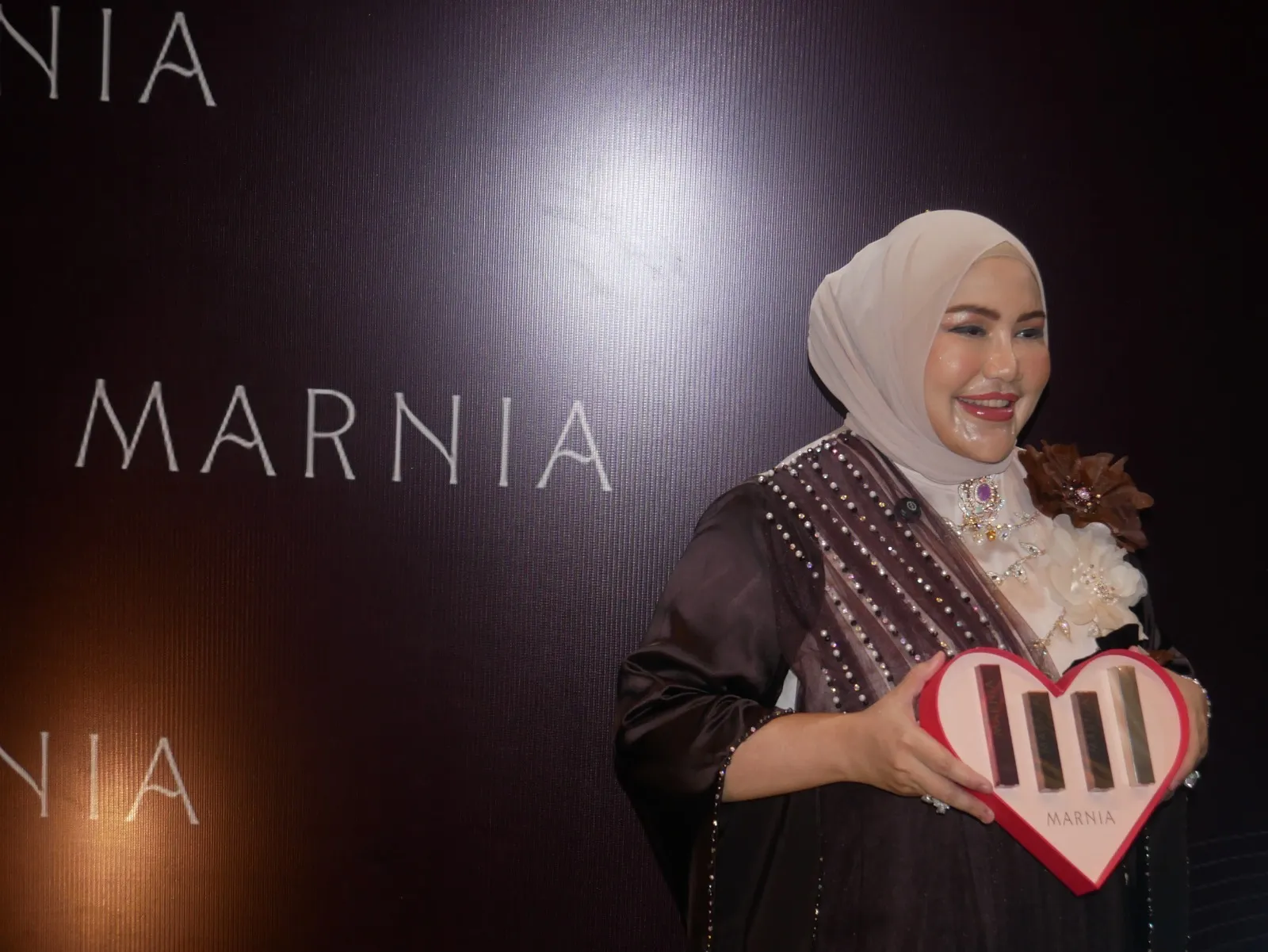 Perkenalkan Marnia di Medan, Prof Adjunct Marniati Bawa Misi Sosial Lewat Kosmetik