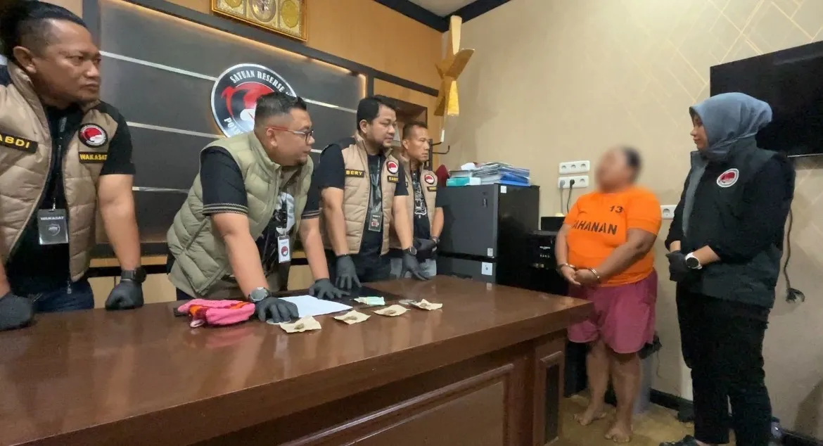 Baru Keluar Dari Penjara, IRT Kembali Diciduk Polisi Karena Jual Ganja