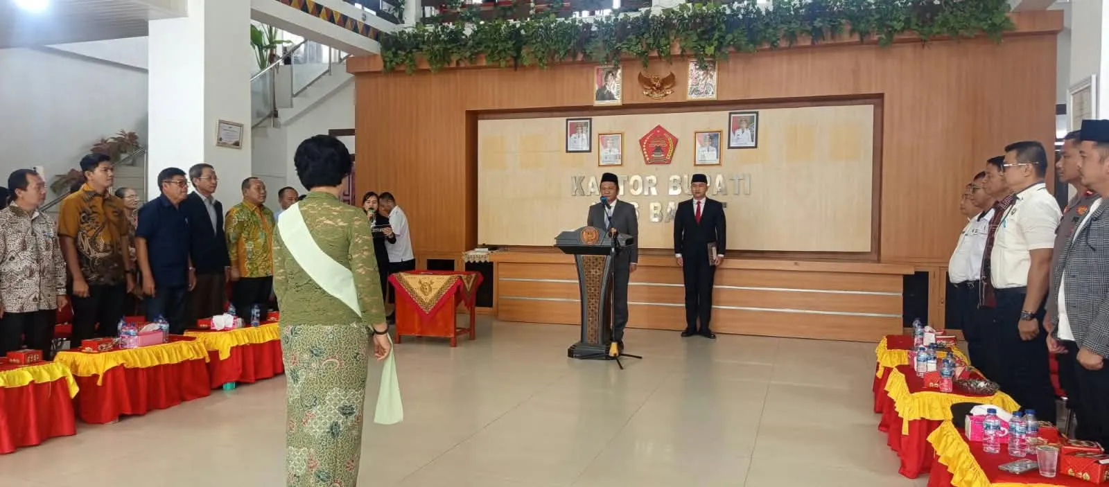 Bupati Nias Barat Lantik Salome Waruwu Sebagai Pj Sekda