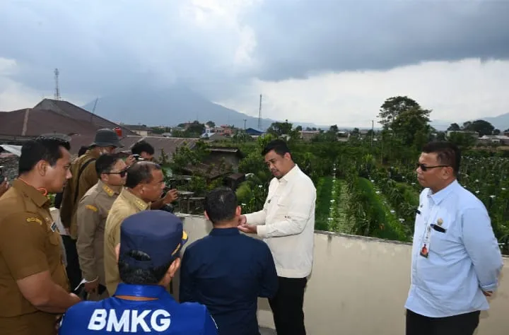 Gunung Sinabung Naik Status Siaga, Bobby Nasution Perintahkan Evakuasi Warga