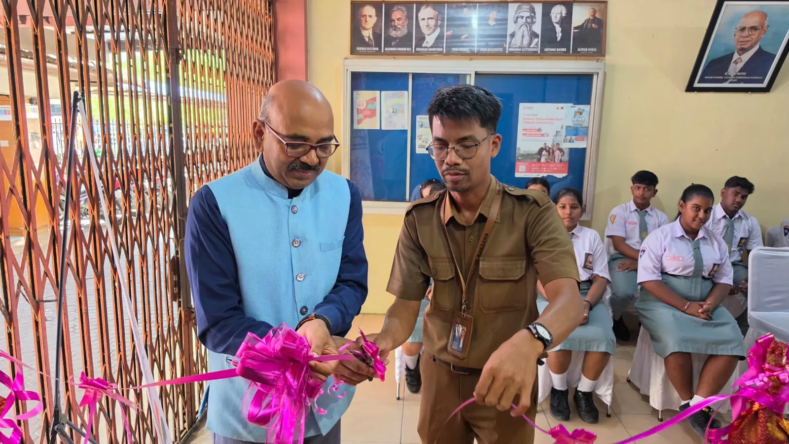 Konsulat Jenderal India Ravi Shanker Goel Resmikan Bharat Corner Di Raksana School