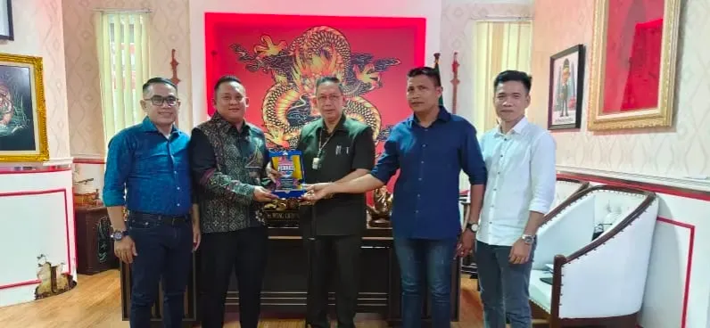 Ketua DPRD Medan Dorong Kebangkitan Tinju Di Sumut