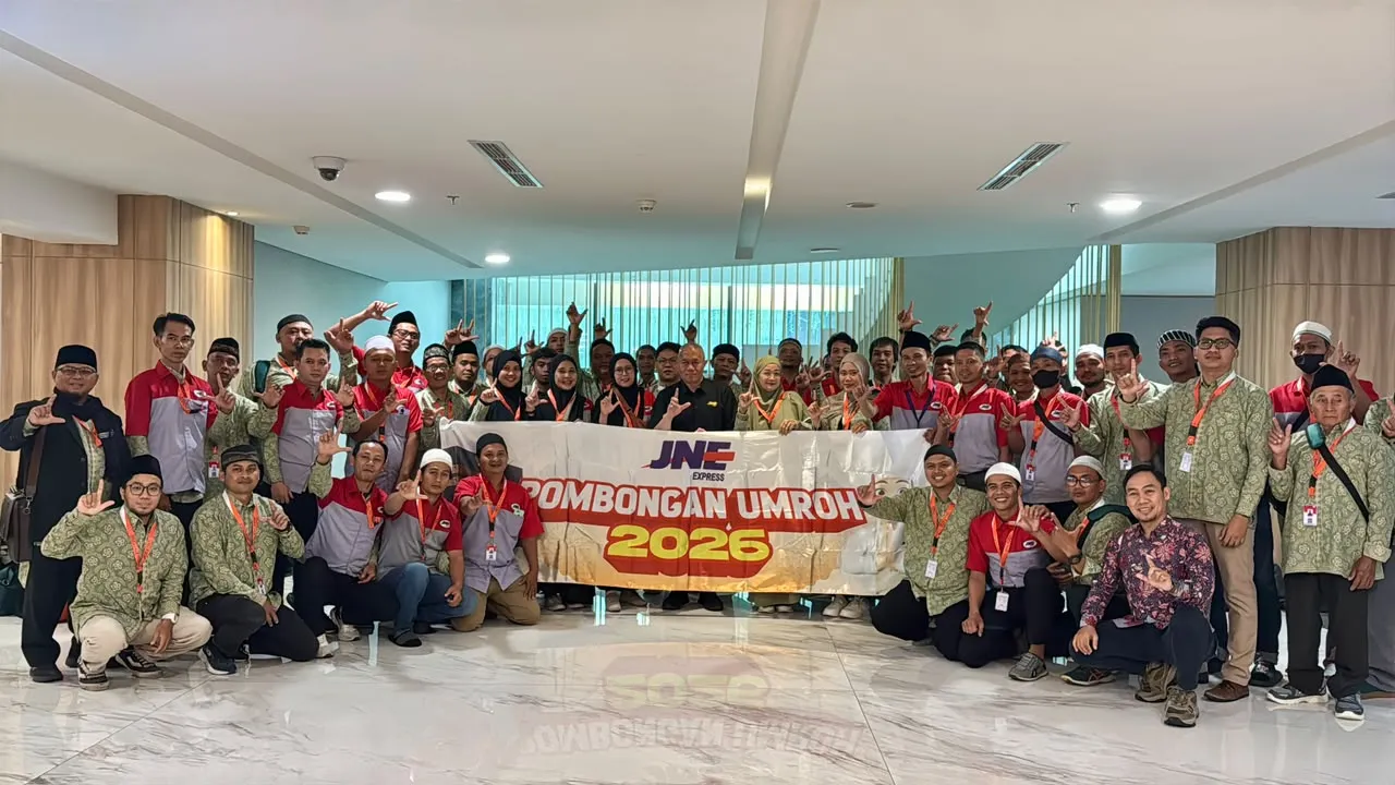 JNE Wujudkan Mimpi 1.200 Karyawan Untuk Umrah