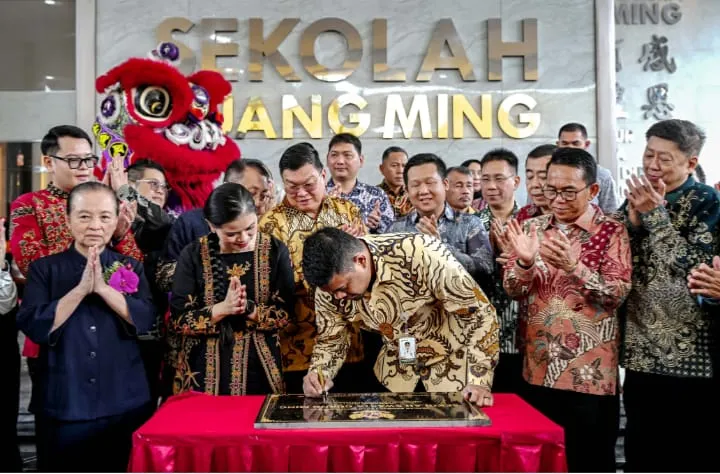 Bobby Nasution Resmikan Sekolah Guang Ming