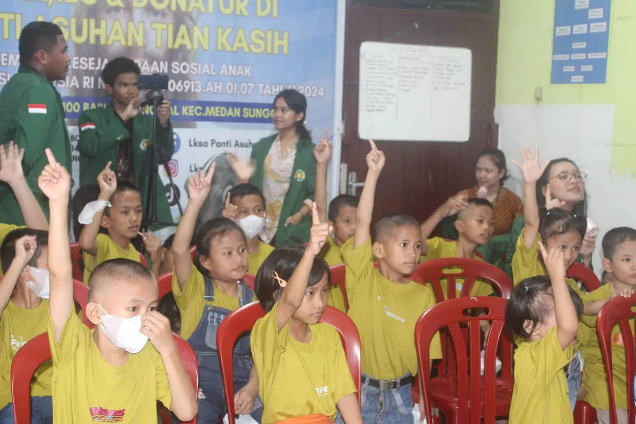Kelompok MKWK USU Edukasi Anak Panti Tian Kasih Biasakan Hidup Sehat
