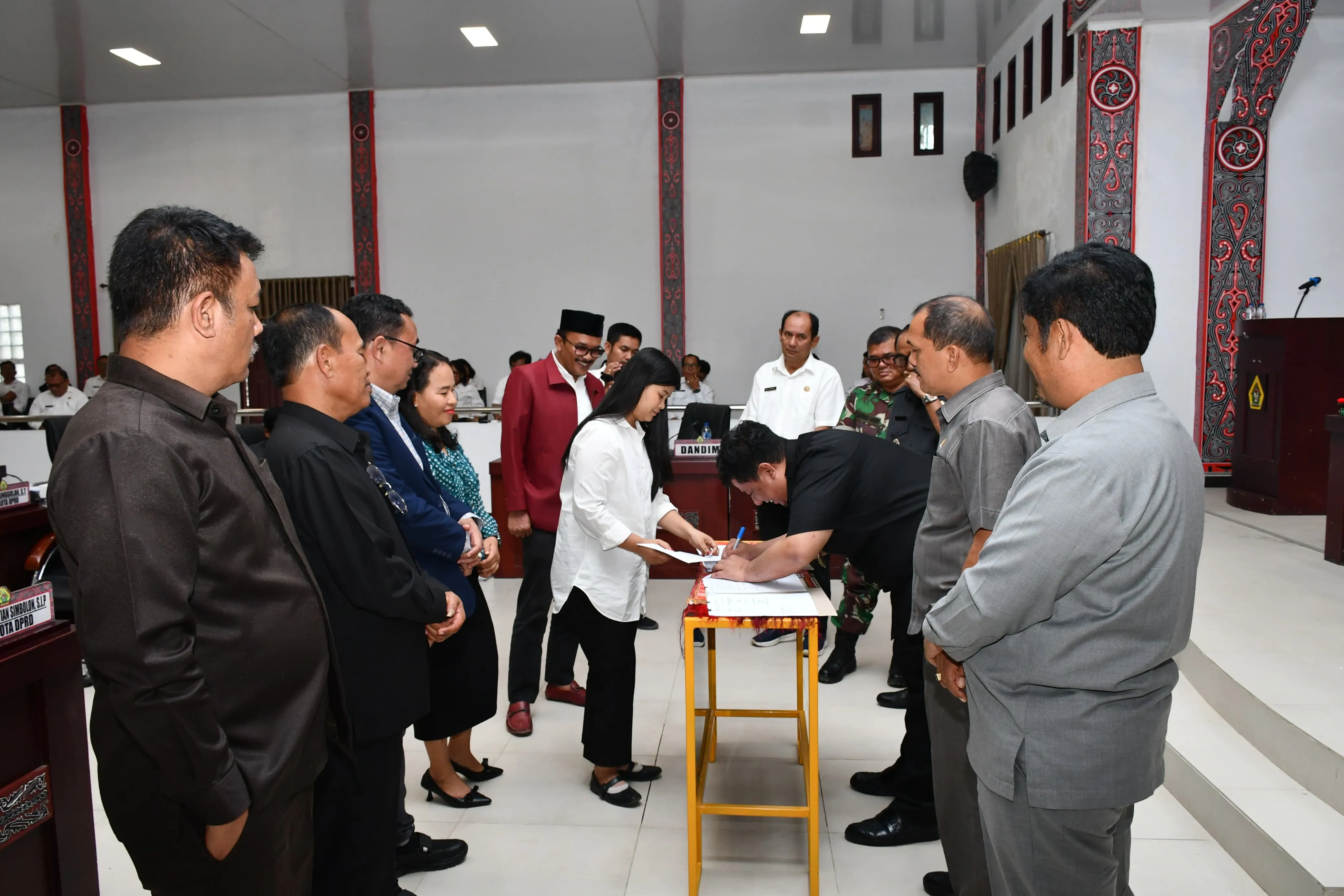 Bupati dan DPRD Samosir Sahkan P-APBD 2026 dan Perda Penyertaan Modal Bank Sumut