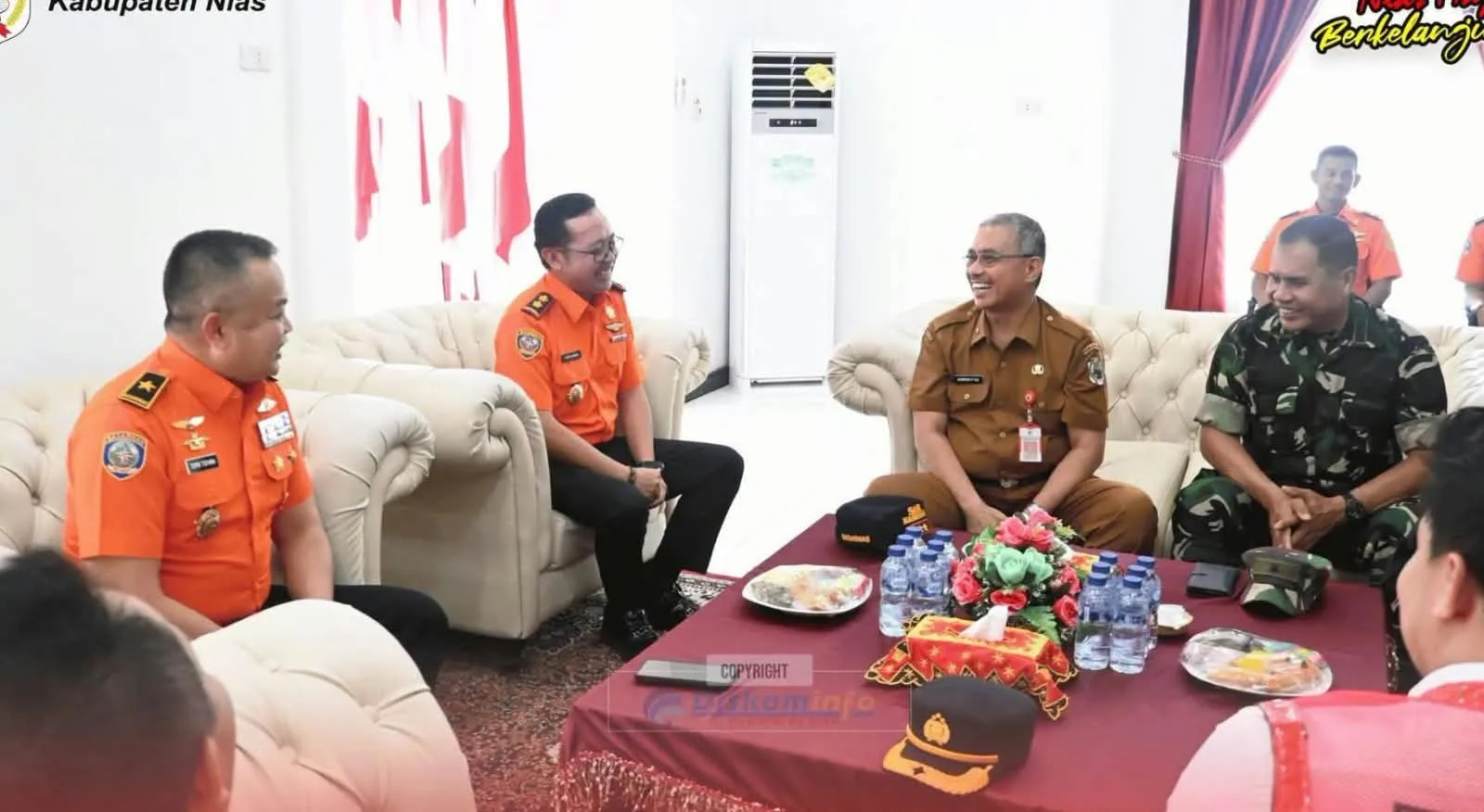 Sekda Nias Sambut Kunker Deputi Sarpras BNPP di Bandara Binaka Gunungsitoli