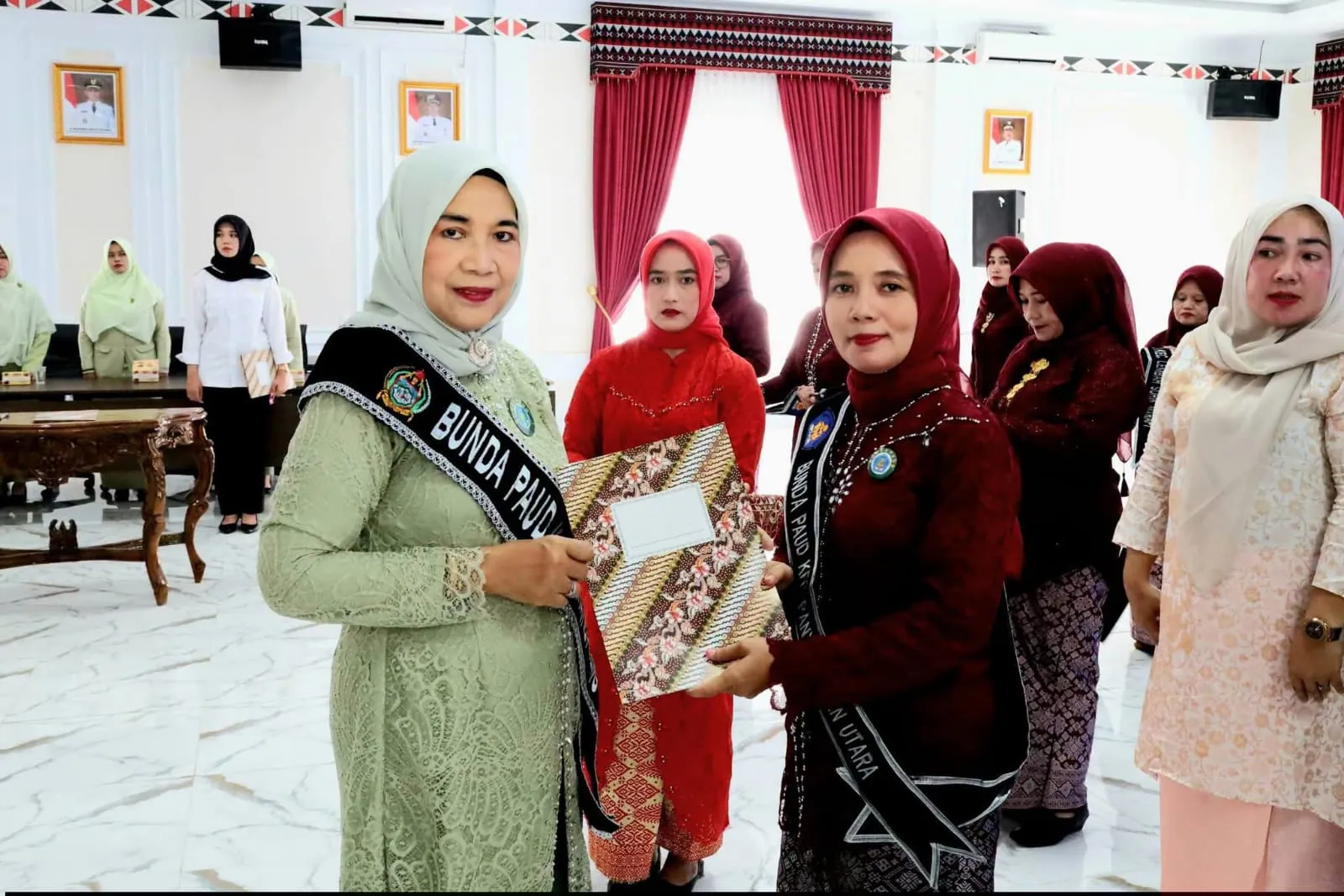 Ny. Yupri Astuti Kukuhkan Bunda PAUD Kecamatan se-Mandailing Natal
