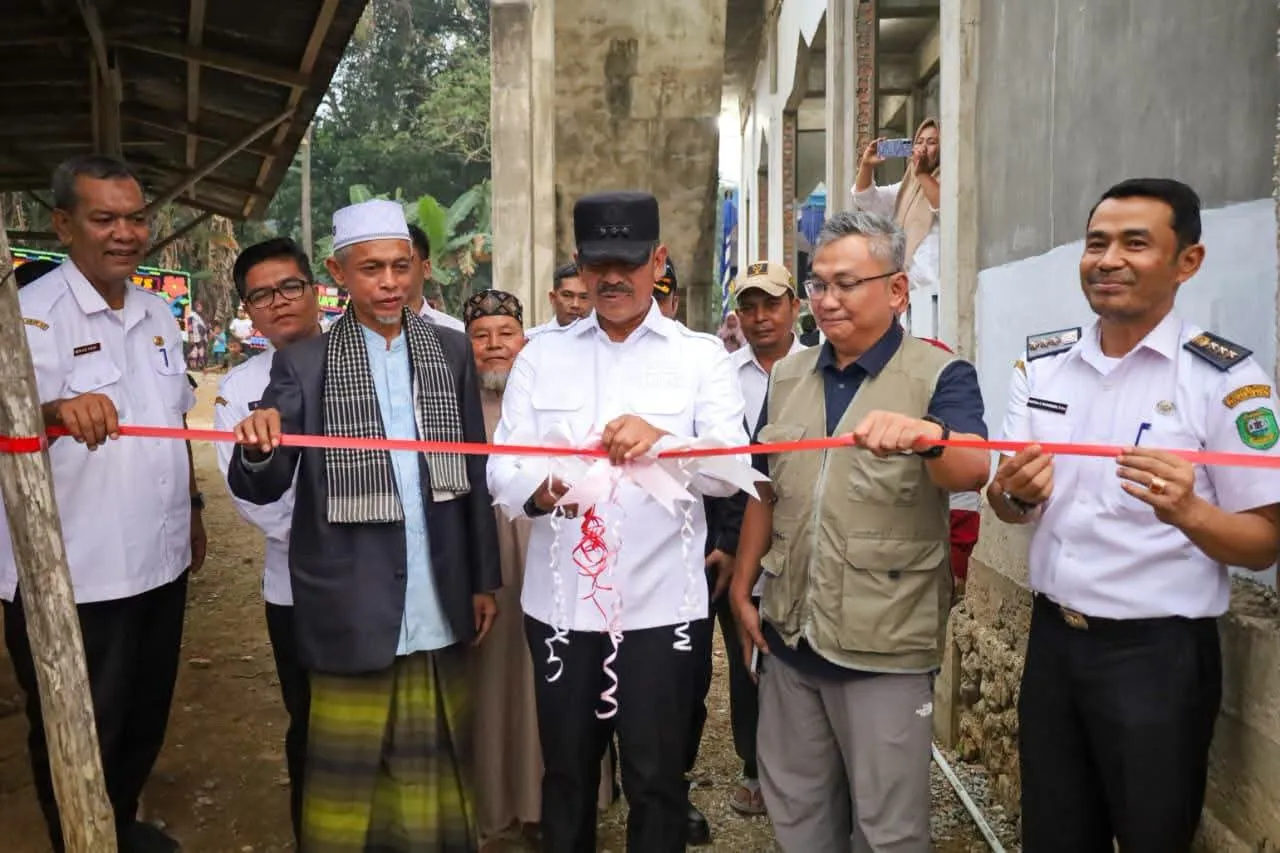 Atasi Krisis Air Bersih, Pemkab Madina dan PT SMGP Bangun Sumur Bor di Sipapaga