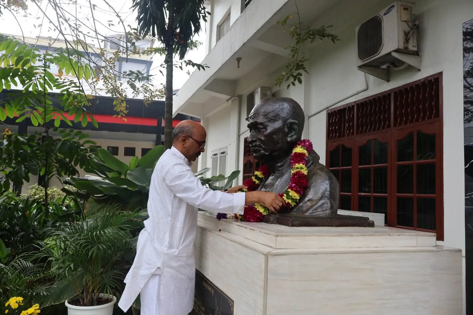Meriah Peringatan Gandhi Jayanti Di Medan