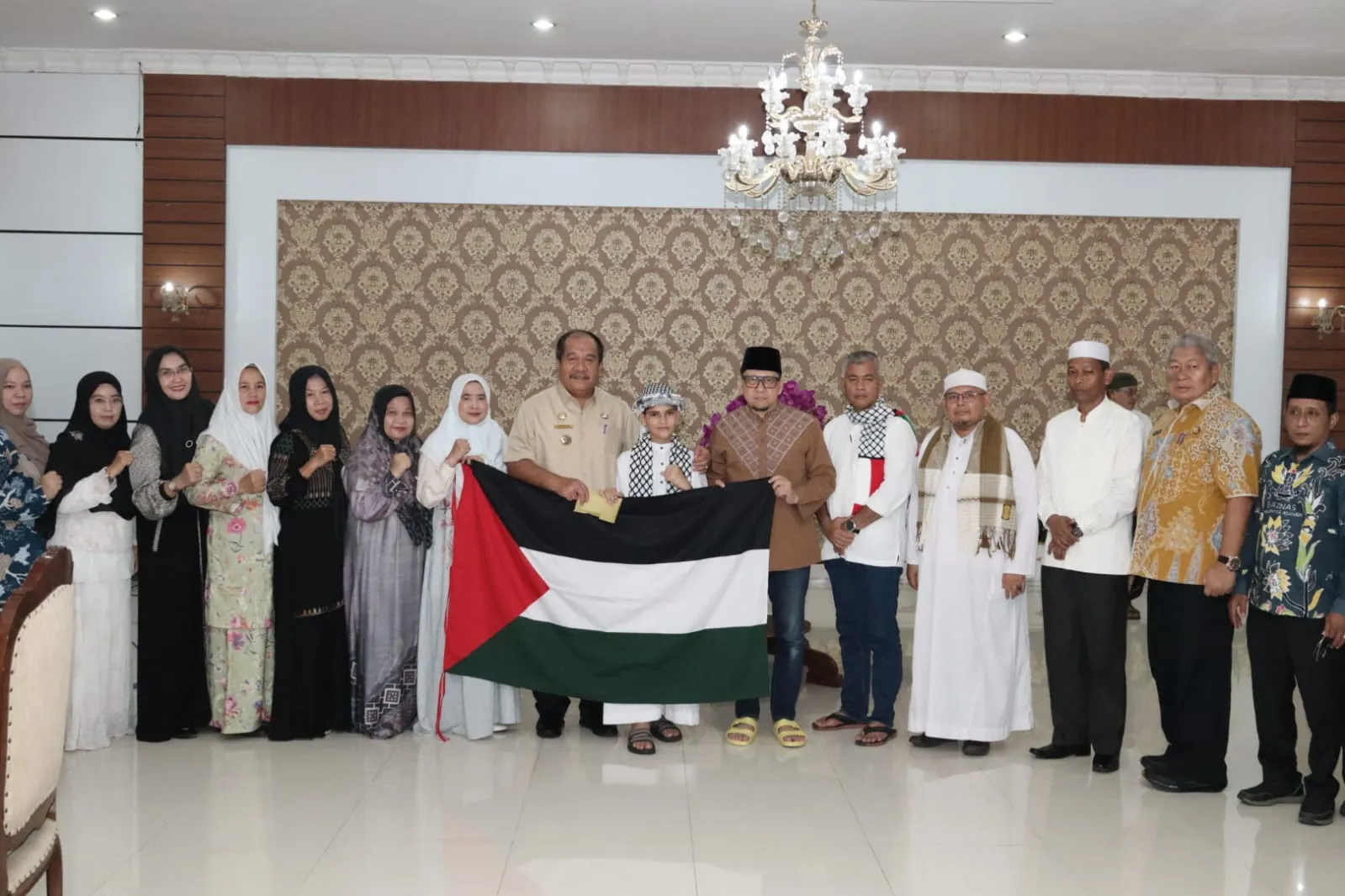 Bupati Asahan Sambut Safari Anak Gaza,