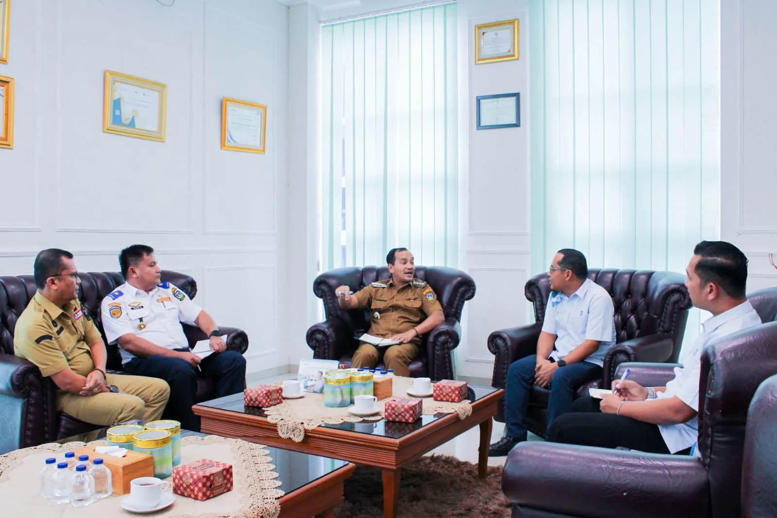 Wali Kota Tebingtinggi Minta PLN Percepat Listrik Kolam Renang Dan Penerangan Jalan