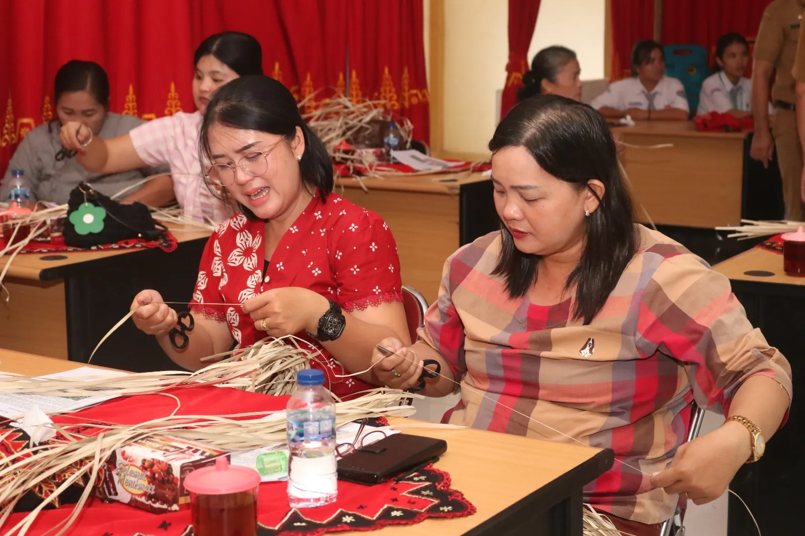 Pemko Gunungsitoli Kembangkan Anyaman Sinasa