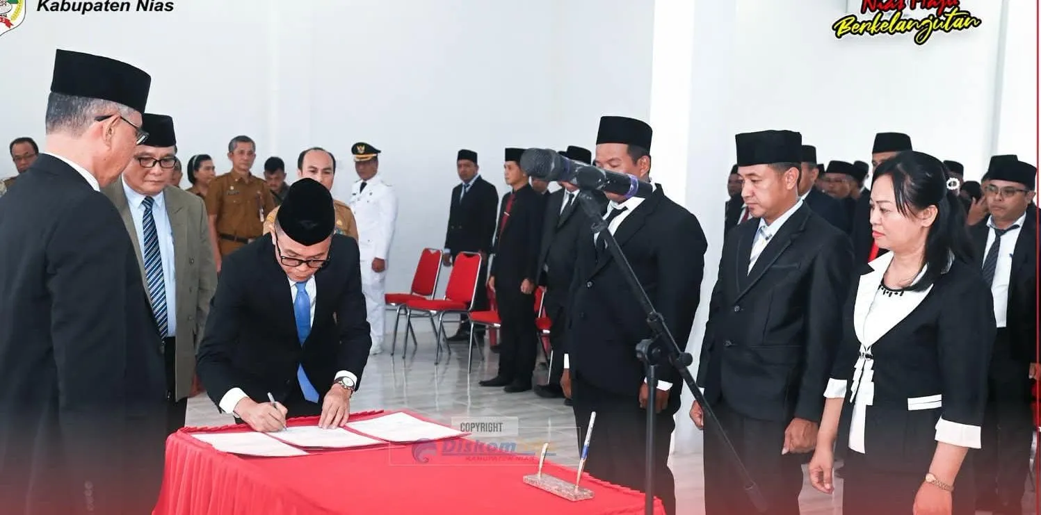 Bupati Nias Lantik 122 Pejabat Administrasi, Pengawas Dan Fungsional