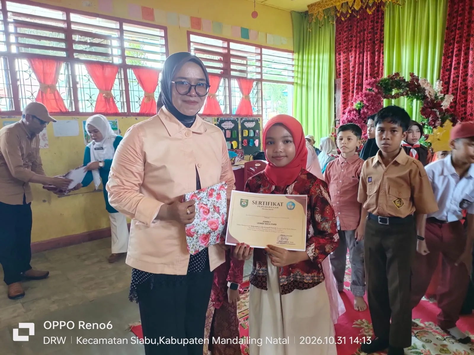 Gebyar Bulan Bahasa Dan Sumpah Pemuda Di SDN 021 Siabu Sukses