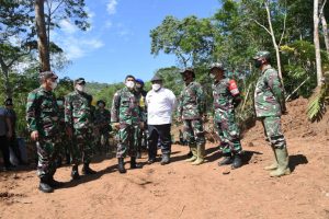 Bupati Dolly Puji Kinerja Satgas TMMD Kodim 0212/Tapsel