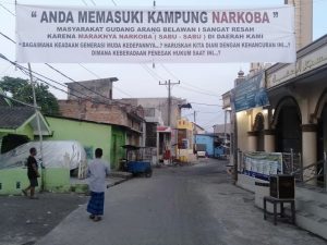 Warga Belawan I Pasang Spanduk, Anda Memasuki Kampung Narkoba