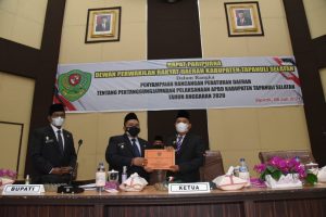 Bupati Tapsel Sampaikan Nota Pengantar LKPJ APBD 2020