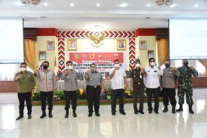 Bupati Tapsel Berantas Pungli Di Jajarannya